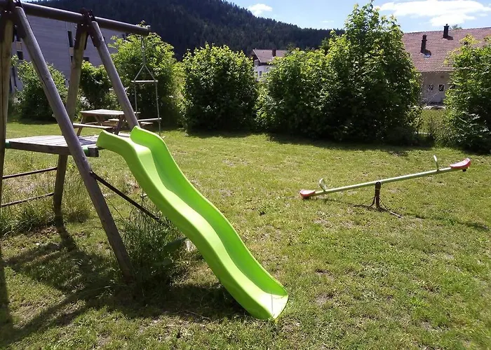 Nouveau Loft A Moins De 100m Du Classe 2 Etoiles 아파트 제라르메르